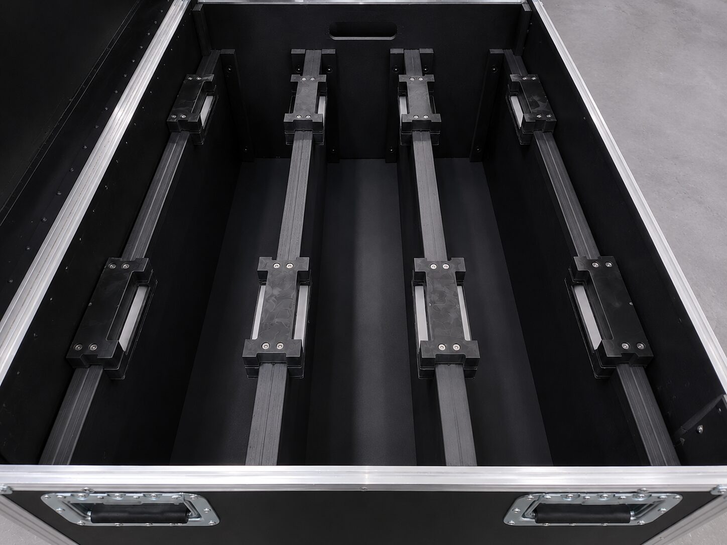 Custom ATA Flight Case for 3x Chauvet COLORado PXL Curve 12